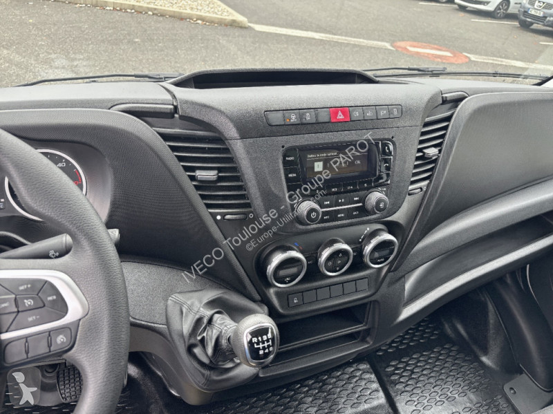 Nyttofordon Iveco 35C16H3.0 empattement 4100