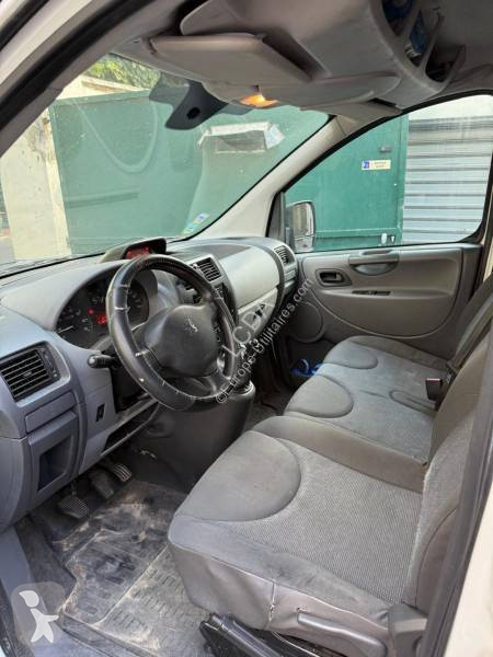 Véhicule utilitaire Peugeot