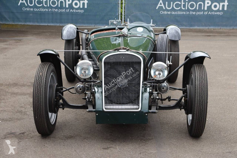 Véhicule utilitaire Chrysler  Roadster