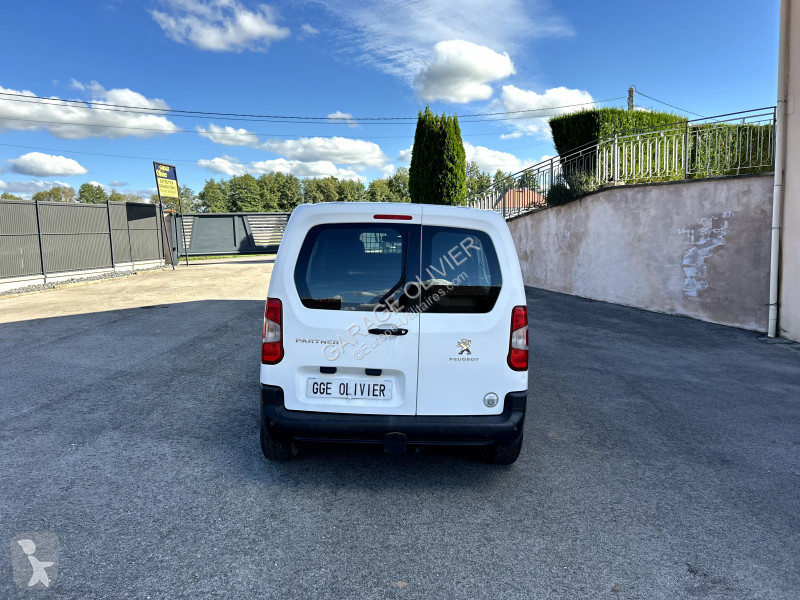 Furgoneta Peugeot 1.6 Bluehdi 100 Premium