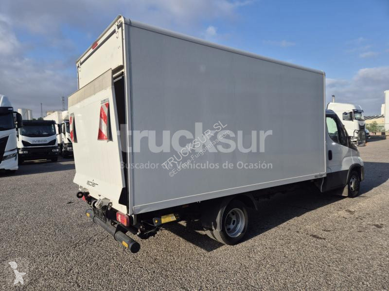 Veicolo commerciale Iveco  DAILY 35C16H