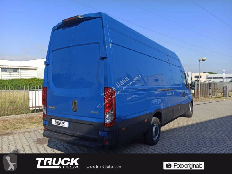 Autoutilitară Iveco V