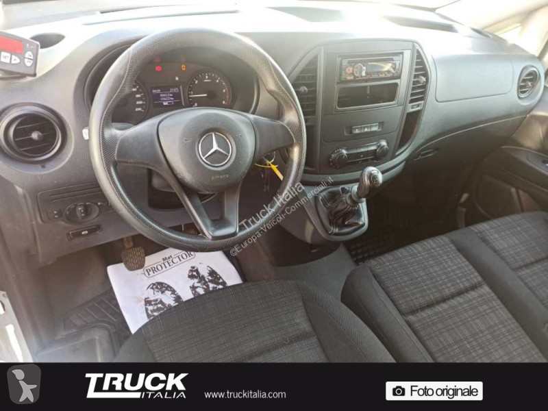 Veicolo commerciale Mercedes III