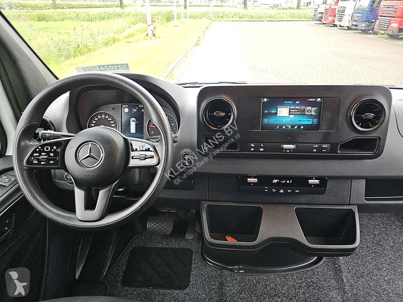 Autoutilitară Mercedes 317 ac automaat EURO6