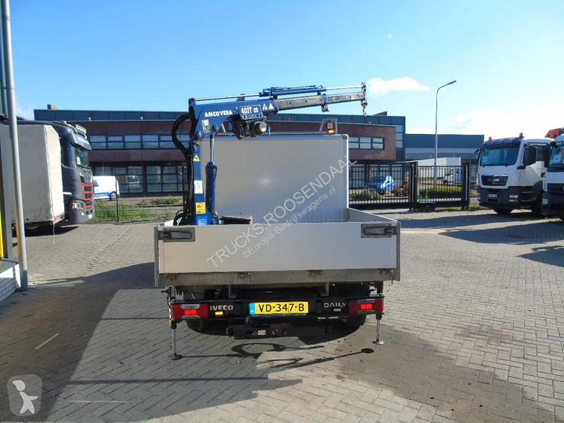 Véhicule utilitaire Iveco 35S15 + amcoveba 602...