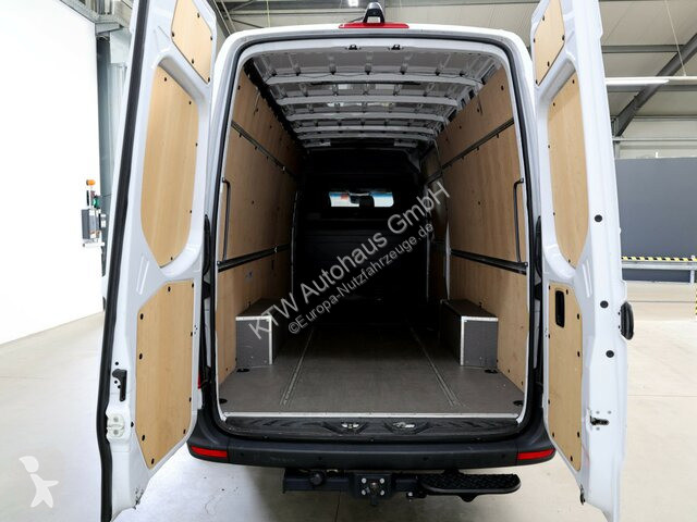 Véhicule utilitaire Mercedes 317...