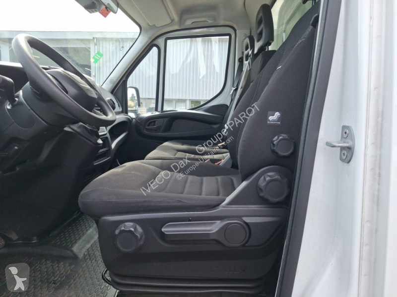 Furgoneta Iveco 35C16H3.0 empattement 4100