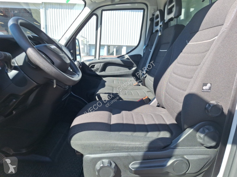 Furgoneta Iveco 35C16H3.0 empattement 4100