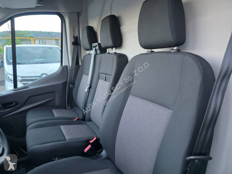 Samochód dostawczy Ford