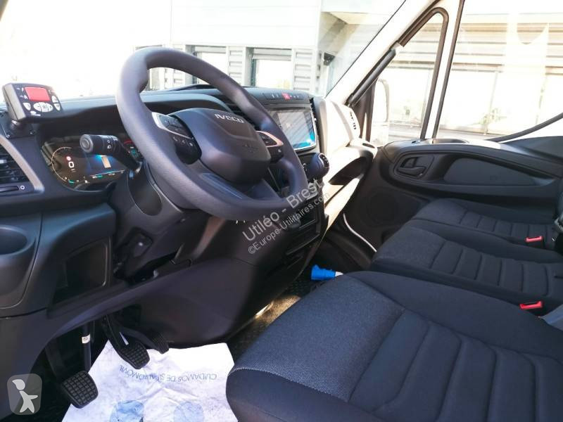 Samochód dostawczy Iveco