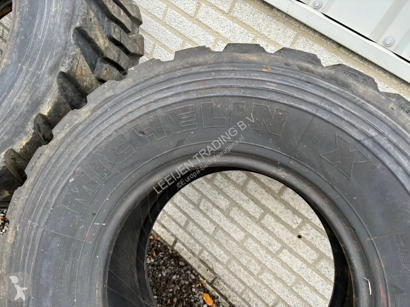 Samochód dostawczy Michelin Used 335/80R 20 XZL...