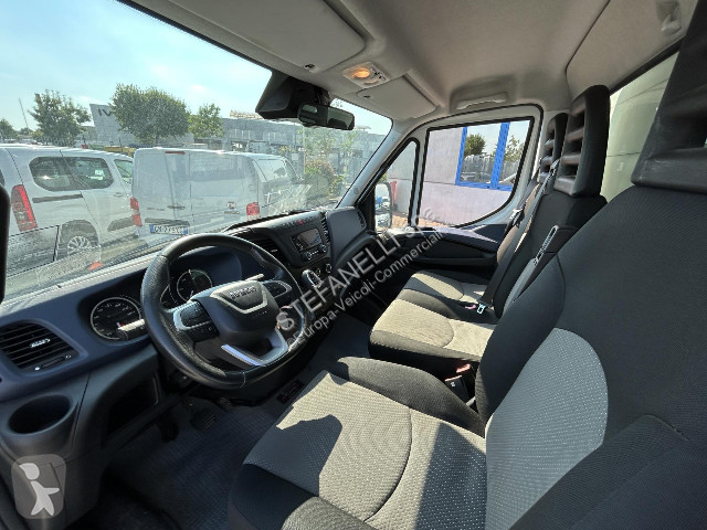 Iveco DAILY 70C18HA8 centina box + SPONDA van