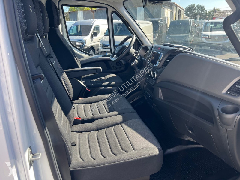 Samochód dostawczy Iveco 4100 3.0 HI-MATIC...