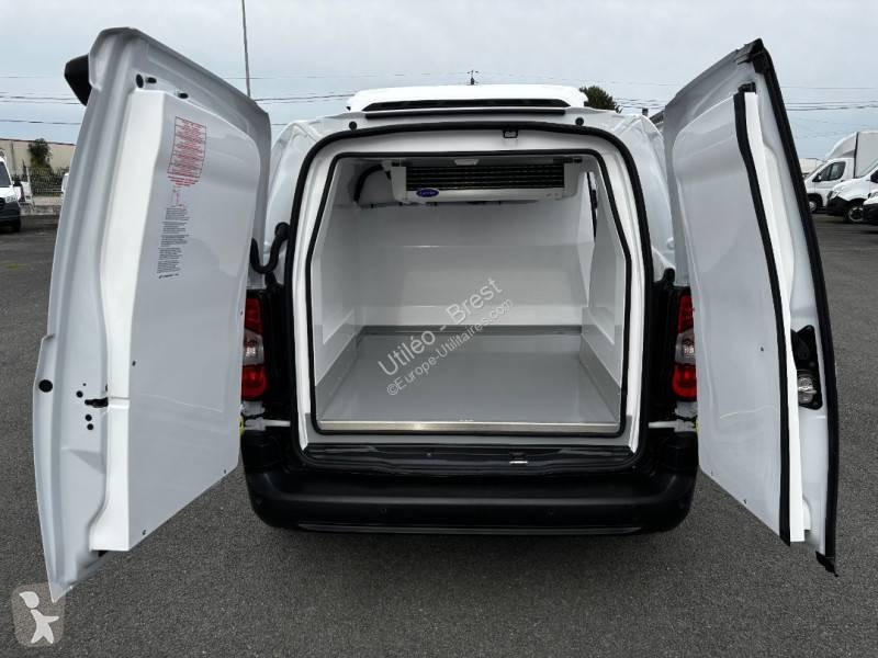 Samochód dostawczy Peugeot