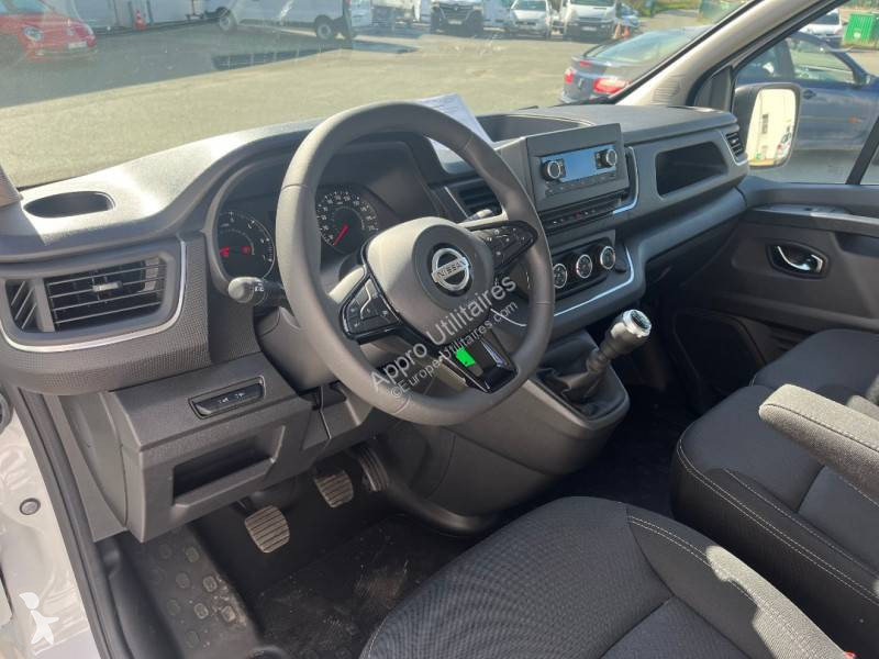 Samochód dostawczy Nissan