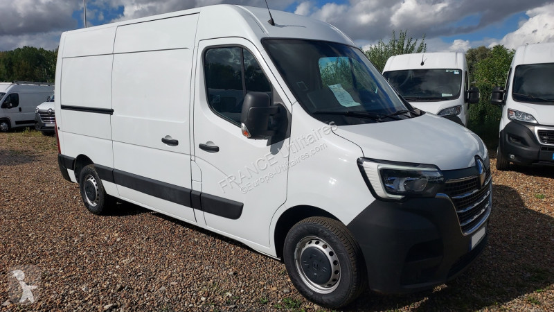 Véhicule utilitaire Renault MASTER III FG F3300...