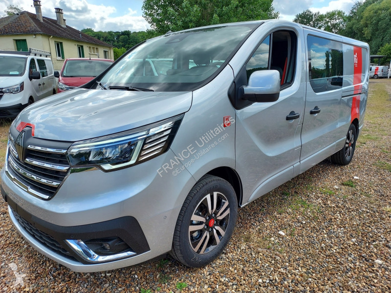 Véhicule utilitaire Renault TRAFIC III FG BVA...