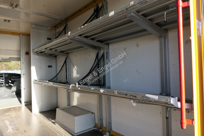 Véhicule utilitaire Iveco Daily 35 S11 C30C...