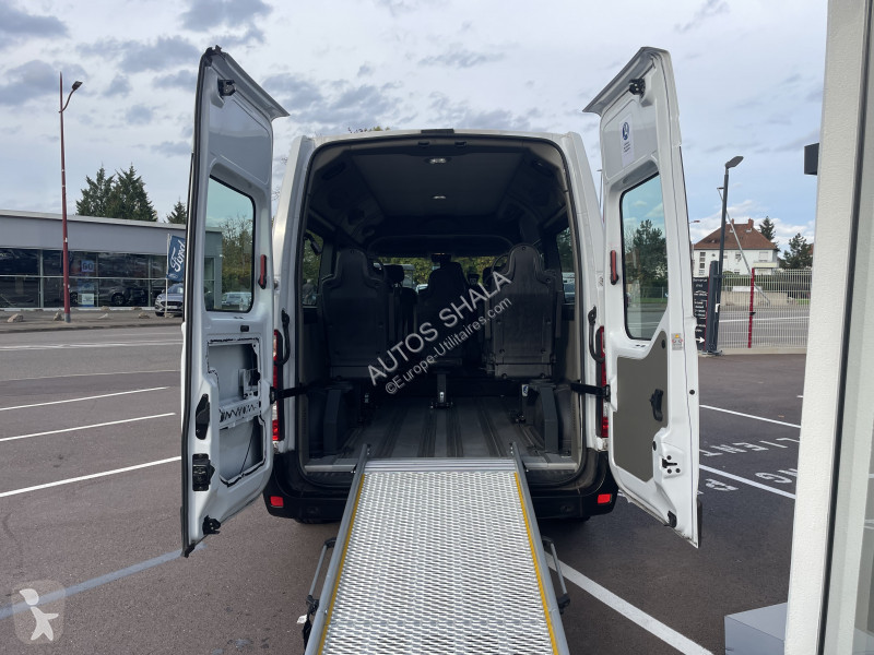 Véhicule utilitaire Renault MASTER III COMBI /...