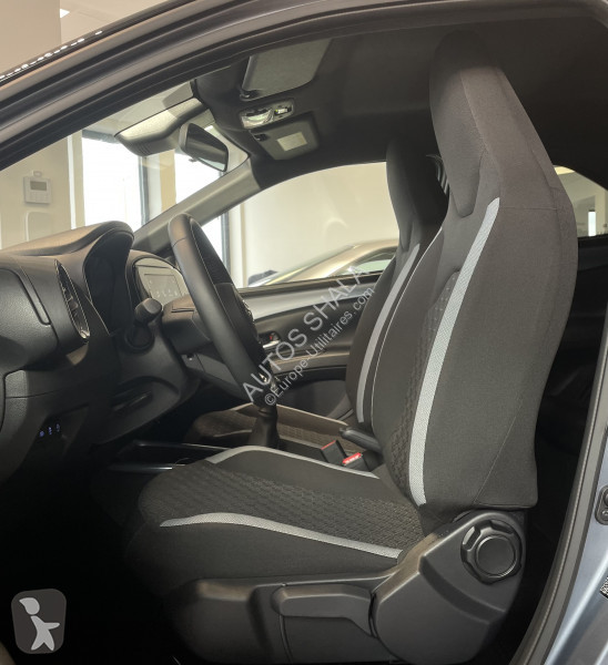 عربة نفعية Toyota AYGO X / A PARTIR DE...