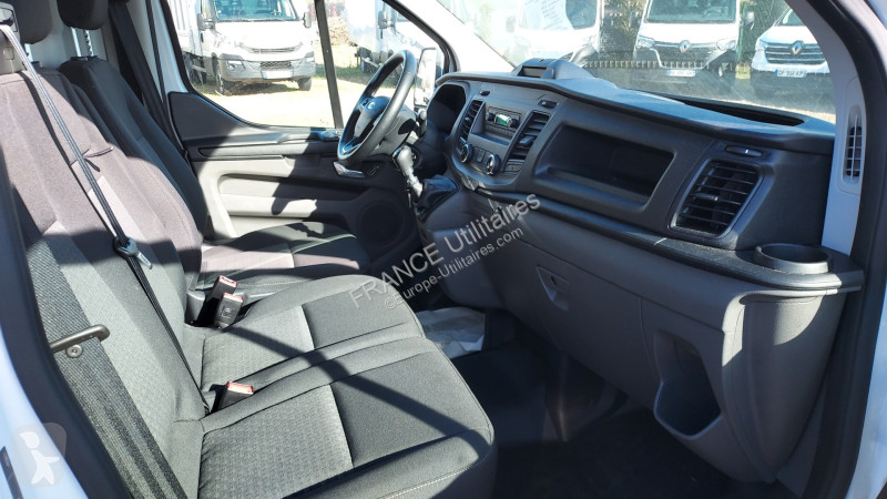 Véhicule utilitaire Ford TRANSIT CUSTOM FG 300...