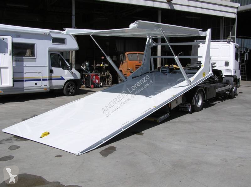 عربة نفعية Iveco