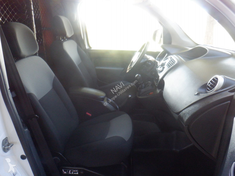 Véhicule utilitaire Renault KANGOO II EXPRESS...