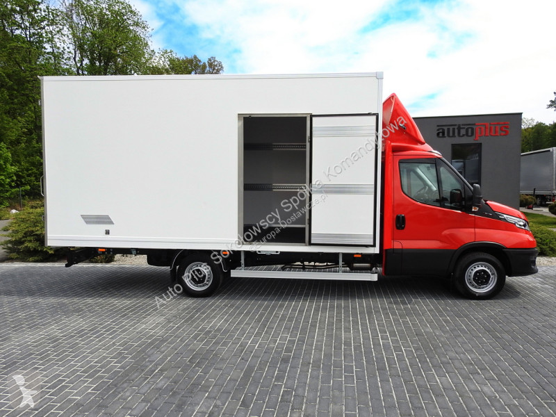 Samochód dostawczy Iveco 35S18 DAILY