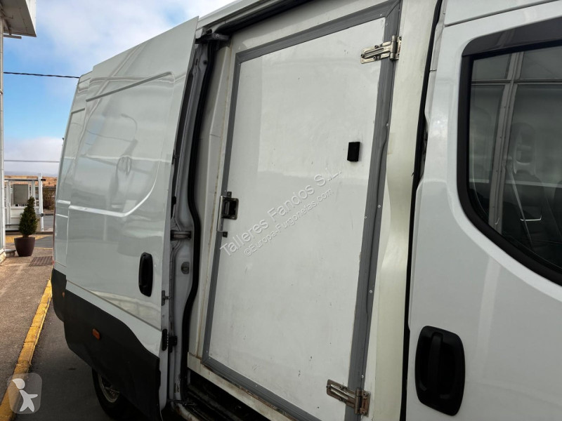 Furgoneta Iveco  35S16 V Frigo 12m3
