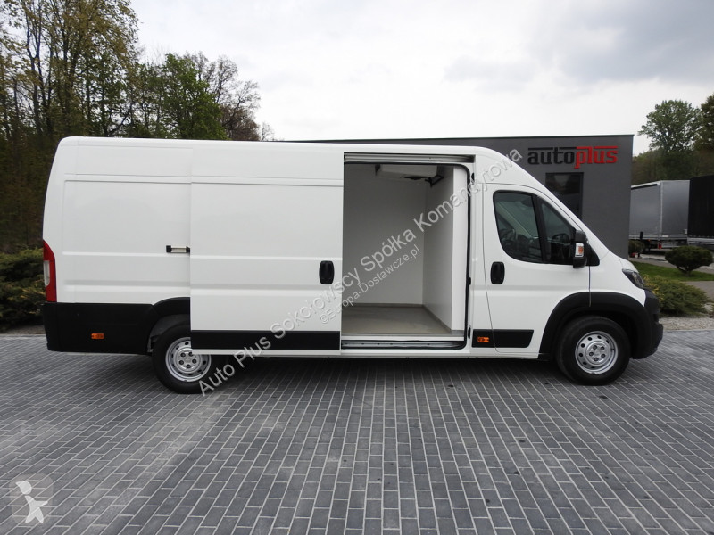 Samochód dostawczy Peugeot  BOXER