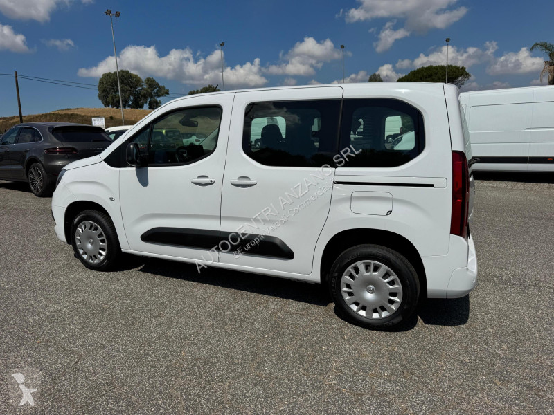 Véhicule utilitaire Opel