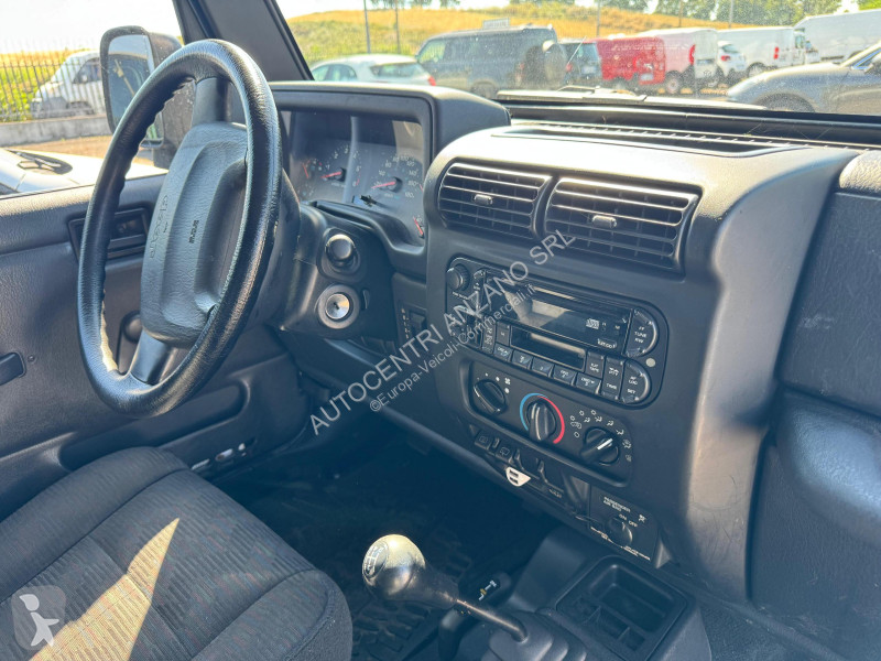 Samochód dostawczy Jeep Hard Top
