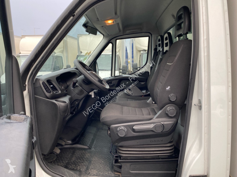 Коммерческий автомобиль Iveco 35C16H3.0...