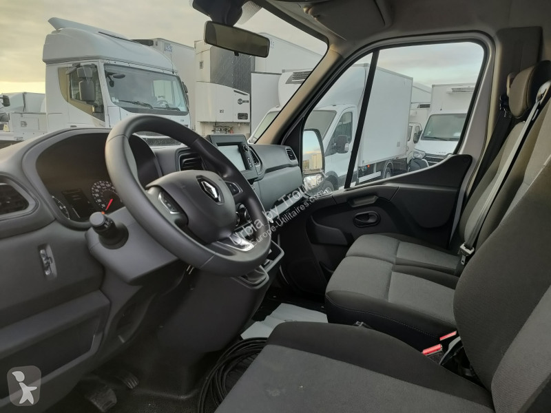 Véhicule utilitaire Renault FRIGO 12M3 165 CV...