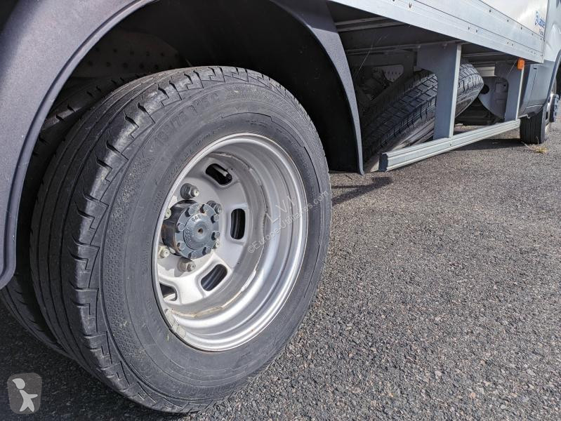 Véhicule utilitaire Iveco CCb 35C16H3.0...