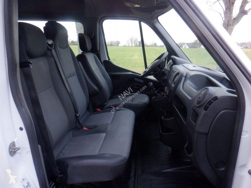 Véhicule utilitaire Renault MASTER III FG...