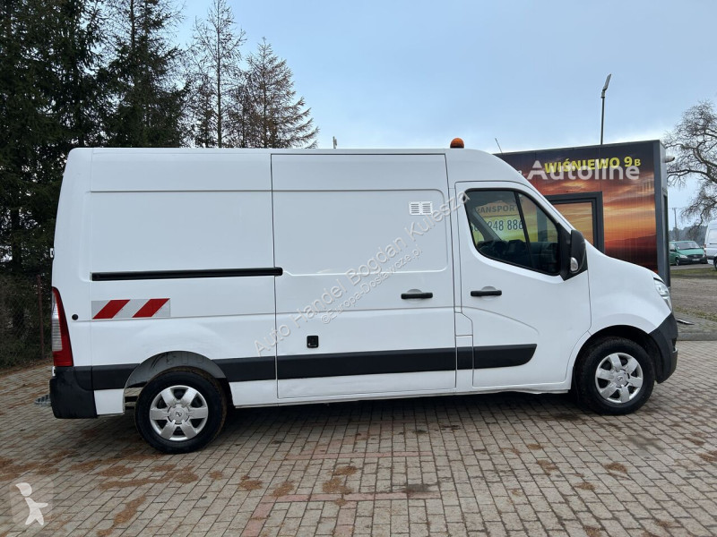 Furgoneta Nissan