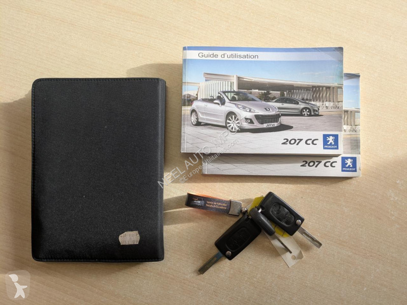 Véhicule utilitaire Peugeot 207 CC SPORT 1.6...