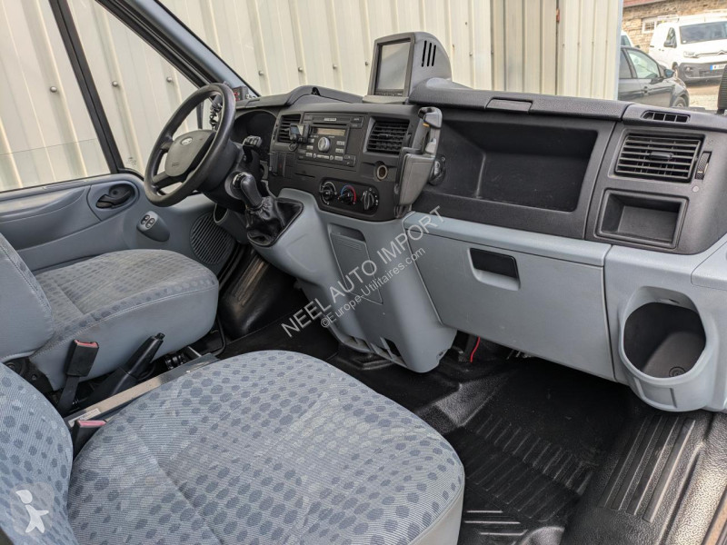 Véhicule utilitaire Ford TRANSIT 330 2.2 TDCI...