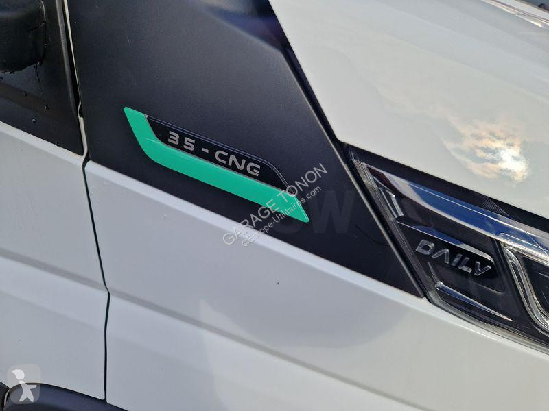 Véhicule utilitaire Iveco 35S14 GAZ GNC + ESSENCE