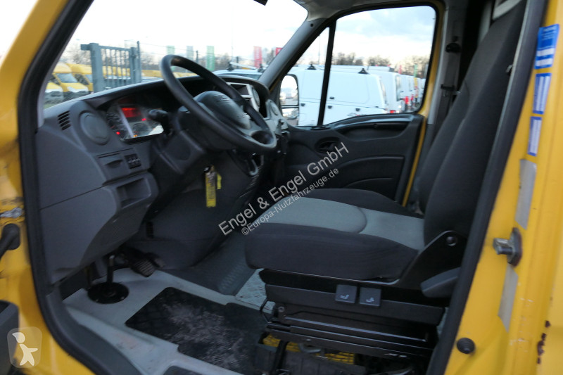 Samochód dostawczy Iveco Daily 35 S11 C30C...
