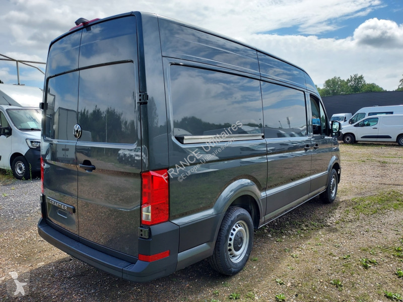 عربة نفعية Volkswagen CRAFTER FG BVA GRIS FONCÉ...