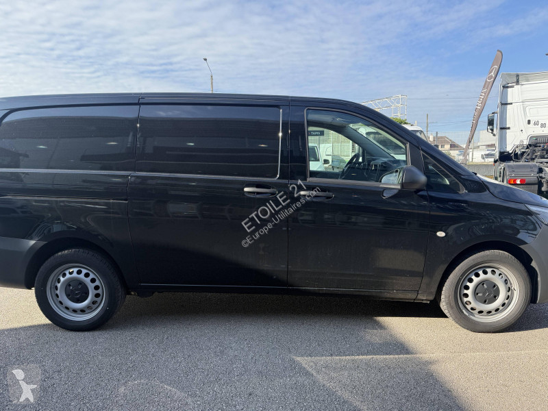 عربة نفعية Mercedes EVITO FOURGON 60 KWH LONG FWD