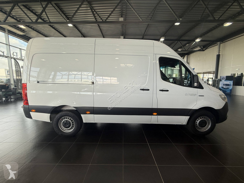 Nyttofordon Mercedes E-SPRINTER FGN 314 37 3.5T