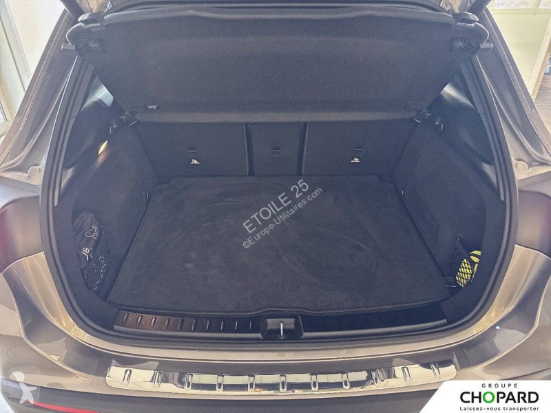 Samochód dostawczy Mercedes EQA 350 4Matic