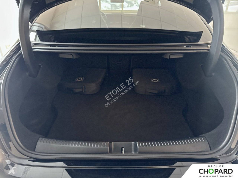 Samochód dostawczy Mercedes CLA Coupé 250 e 8G-DCT