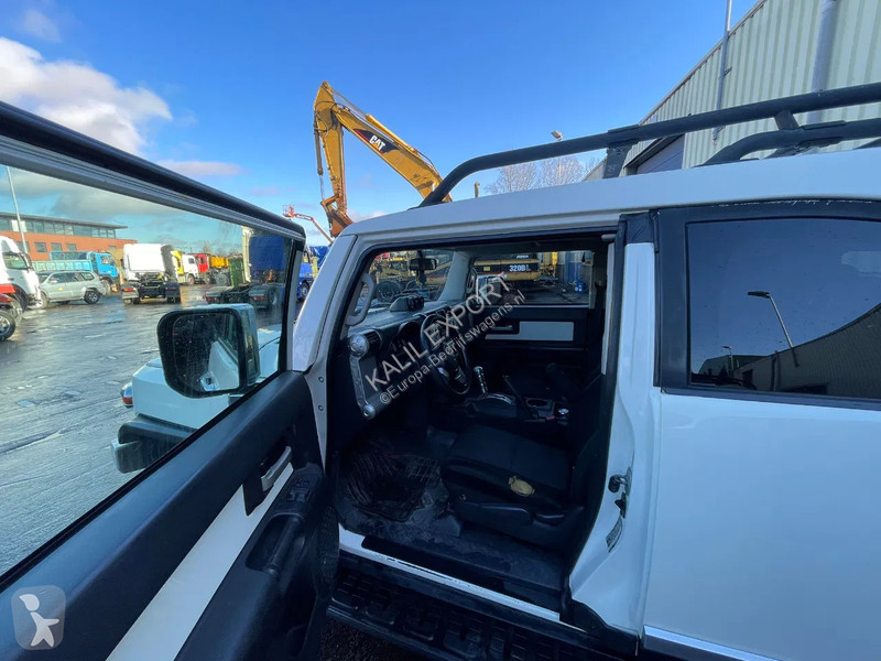 عربة نفعية Toyota 4.0 V6 Airconditioning 4x4...