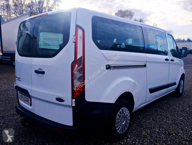 Samochód dostawczy Ford L2 9 Seater Low Mileage