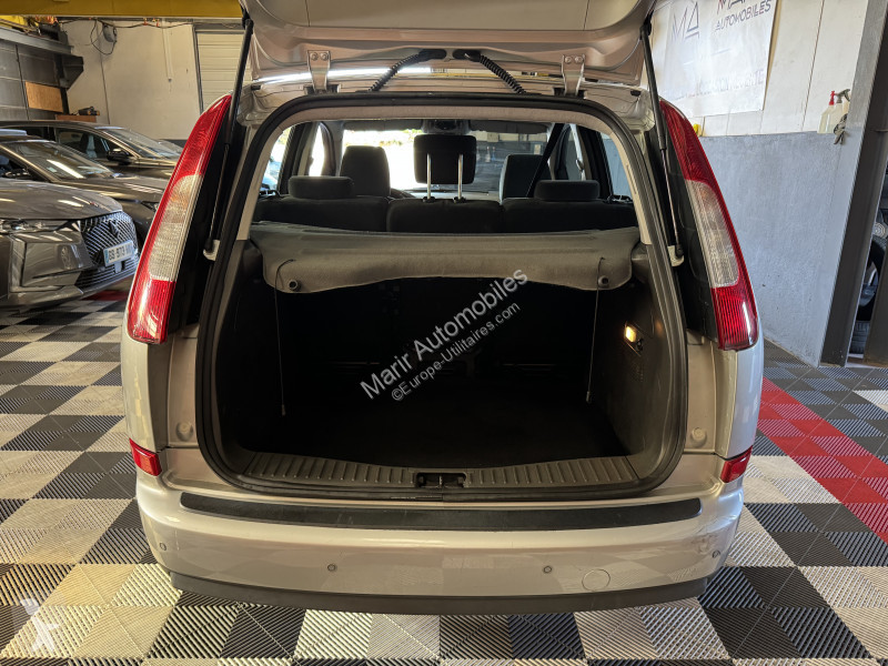 Veículo utilitário Ford C-MAX