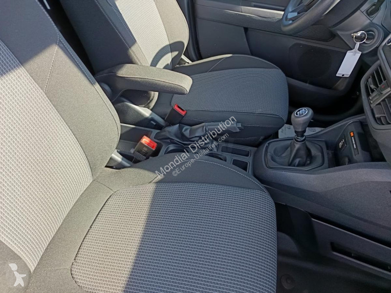 Véhicule utilitaire Ford  transit courier